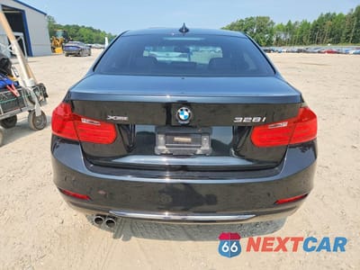 Zdjęcie 6 z 12 samochodu: 2015 BMW 328 XI VIN:WBA3B3G56FNR88095 - miniatura