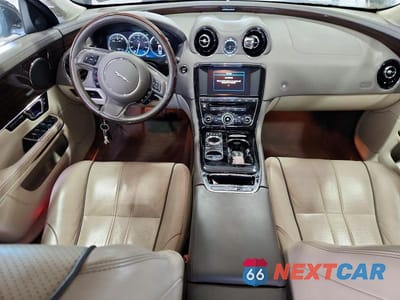 Zdjęcie 8 z 12 samochodu: 2015 JAGUAR XJL PORTFOLIO VIN:SAJWJ2GD9F8V88617 - miniatura
