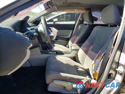 Zdjęcie 7 z 13 samochodu: 2011 HONDA ACCORD LX VIN:1HGCP2F36BA040426 - miniatura
