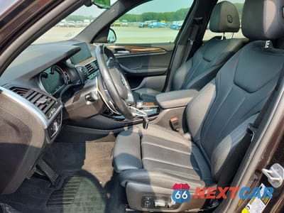 Zdjęcie 7 z 14 samochodu: 2019 BMW X3 XDRIVE30I VIN:5UXTR9C57KLD98616 - miniatura