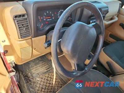 Zdjęcie 8 z 12 samochodu: 2001 JEEP WRANGLER / TJ SAHARA VIN:1J4FA59S31P336320 - miniatura
