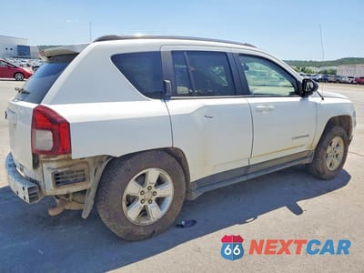 Trzecie zdjęcie samochodu z tyłu: 2014 JEEP COMPASS SPORT VIN:1C4NJCBA9ED593707 - miniatura