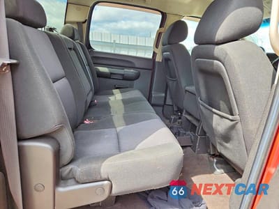 Zdjęcie 10 z 12 samochodu: 2010 CHEVROLET SILVERADO K1500 LT VIN:3GCRKSE33AG105676 - miniatura