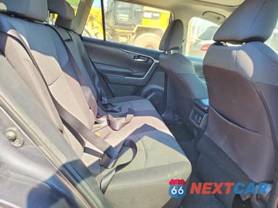 Zdjęcie 11 z 14 samochodu: 2021 TOYOTA RAV4 XLE VIN:2T3P1RFVXMW150573 - miniatura