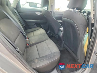 Zdjęcie 10 z 13 samochodu: 2024 KIA FORTE LXS VIN:3KPF24AD9RE749543 - miniatura