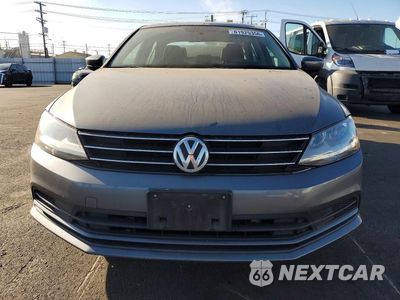 Piąte zdjęcie samochodu w środku: 2017 VOLKSWAGEN JETTA S VIN:3VW2B7AJ8HM367625 - miniatura