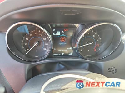 Zdjęcie 9 z 13 samochodu: 2019 JAGUAR F-PACE PREMIUM VIN:SADCJ2FX7KA606083 - miniatura