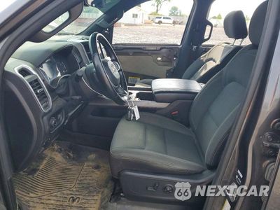 Zdjęcie 7 z 13 samochodu: 2021 RAM 1500 BIG HORN VIN:1C6SRFFT9MN804333 - miniatura