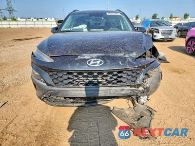 Piąte zdjęcie samochodu w środku: 2022 HYUNDAI KONA SEL VIN:KM8K3CABXNU843975 - miniatura