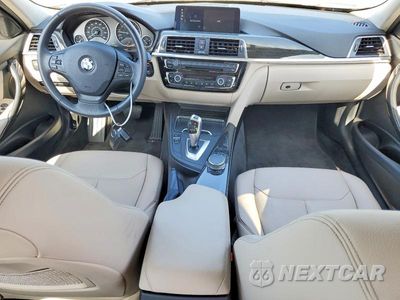 Zdjęcie 8 z 12 samochodu: 2018 BMW 320 I VIN:WBA8A9C58JAH12067 - miniatura