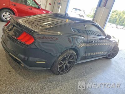 Trzecie zdjęcie samochodu z tyłu: 2020 FORD MUSTANG VIN:1FA6P8TD3L5157571 - miniatura