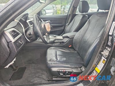 Zdjęcie 7 z 12 samochodu: 2013 BMW 328 XI VIN:WBA3B3C57DF532345 - miniatura