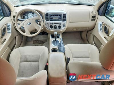 Zdjęcie 8 z 12 samochodu: 2005 FORD ESCAPE XLT VIN:1FMYU03175KB46138 - miniatura