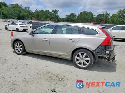 Drugie zdjęcie samochodu z przodu: 2016 VOLVO V60 T5 PLATINUM VIN:YV140MEM1G1306255 - miniatura