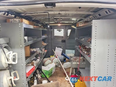 Zdjęcie 10 z 14 samochodu: 2024 CHEVROLET EXPRESS G2500 VIN:1GCWGAF79R1100301 - miniatura