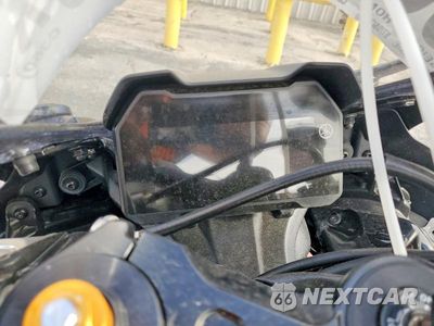 Zdjęcie 7 z 9 samochodu: 2025 YAMAHA YZFR7 VIN:JYARM38E9SA020933 - miniatura