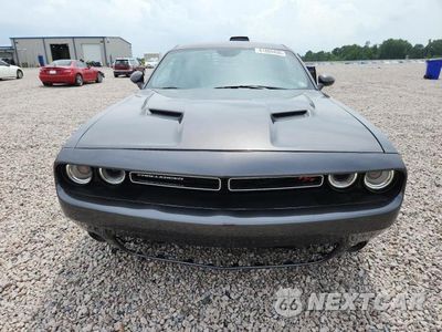 Piąte zdjęcie samochodu w środku: 2015 DODGE CHALLENGER SXT VIN:2C3CDZAT8FH717396 - miniatura