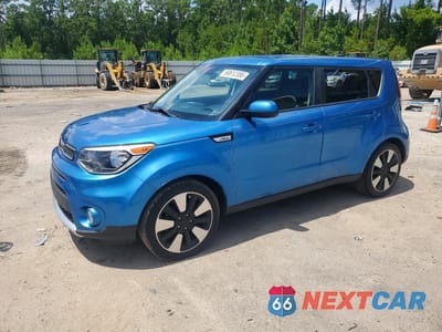 2018 KIA SOUL + KNDJP3A59J7590767 - główne zdjęcie licytacji z USA - miniatura