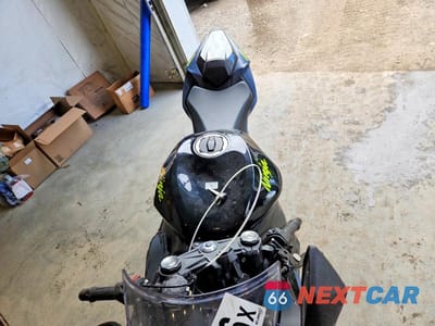 Piąte zdjęcie samochodu w środku: 2023 KAWASAKI ZX636 K VIN:JKBZXJH13PA016399 - miniatura