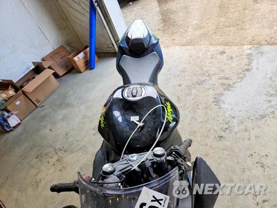 Piąte zdjęcie samochodu w środku: 2023 KAWASAKI ZX636 K VIN:JKBZXJH13PA016399 - miniatura
