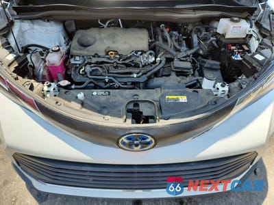Zdjęcie 12 z 13 samochodu: 2022 TOYOTA SIENNA XLE VIN:5TDJRKEC5NS091585 - miniatura
