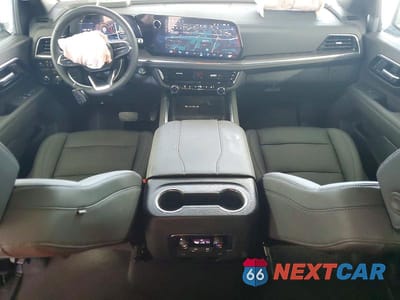 Zdjęcie 8 z 13 samochodu: 2026 CHEVROLET SUBURBAN C1500 LT VIN:1GNS5CKD0TR398944 - miniatura