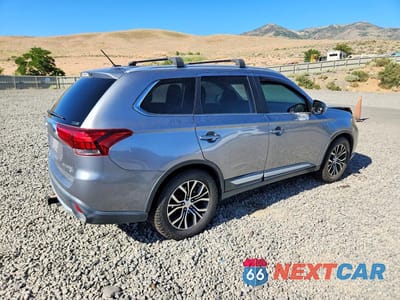 Trzecie zdjęcie samochodu z tyłu: 2016 MITSUBISHI OUTLANDER GT VIN:JA4JZ4AX6GZ010271 - miniatura