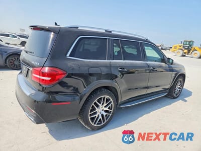 Trzecie zdjęcie samochodu z tyłu: 2017 MERCEDES-BENZ GLS 63 AMG 4MATIC VIN:4JGDF7FE7HA752534 - miniatura