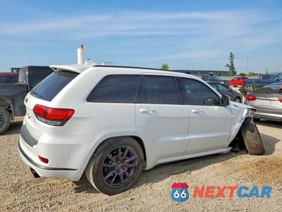 Trzecie zdjęcie samochodu z tyłu: 2018 JEEP GRAND CHEROKEE OVERLAND VIN:1C4RJFCT3JC503390 - miniatura