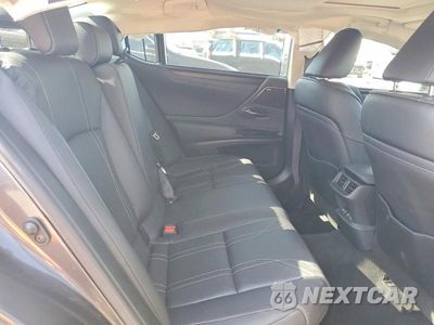 Zdjęcie 10 z 12 samochodu: 2025 LEXUS ES 300H ULTRA LUXURY VIN:58AFA1C10SU072530 - miniatura