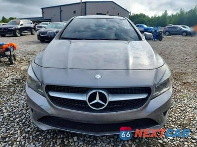 Piąte zdjęcie samochodu w środku: 2016 MERCEDES-BENZ CLA 250 VIN:WDDSJ4EB1GN392058 - miniatura