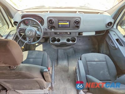 Zdjęcie 8 z 13 samochodu: 2020 MERCEDES-BENZ SPRINTER 2500 VIN:W1W40BHY7LT032295 - miniatura