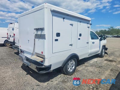 Trzecie zdjęcie samochodu z tyłu: 2025 CHEVROLET SILVERADO 1500 REFRIGERATED BOX TRUCK VIN:3GCNKAED9SG148938 - miniatura