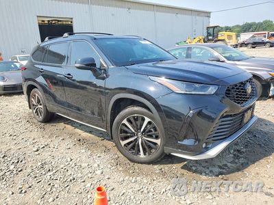 Czwarte zdjęcie samochodu z boku: 2022 TOYOTA HIGHLANDER XSE VIN:5TDLZRBH1NS235490 - miniatura