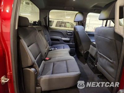 Zdjęcie 10 z 12 samochodu: 2018 CHEVROLET SILVERADO K1500 LT VIN:3GCUKREC8JG504246 - miniatura