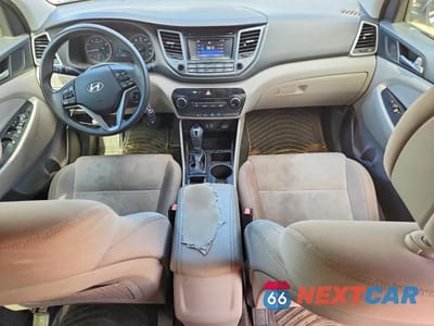 Zdjęcie 8 z 13 samochodu: 2016 HYUNDAI TUCSON SE VIN:KM8J33A47GU228770 - miniatura