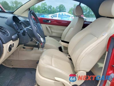 Zdjęcie 7 z 12 samochodu: 2006 VOLKSWAGEN NEW BEETLE CONVERTIBLE OPTION PACKAGE 1 VIN:3VWRF31YX6M327908 - miniatura
