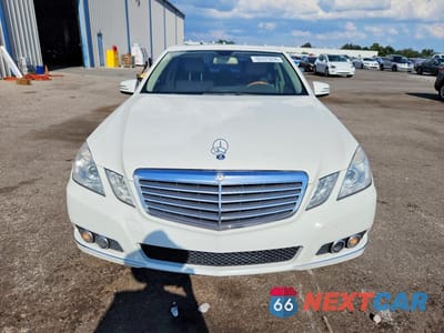Piąte zdjęcie samochodu w środku: 2010 MERCEDES-BENZ E 350 VIN:WDDHF5GB7AA173084 - miniatura