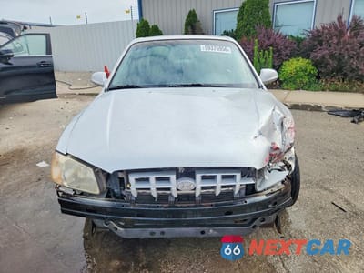 Piąte zdjęcie samochodu w środku: 2001 HYUNDAI ACCENT GL VIN:KMHCG45C31U195343 - miniatura