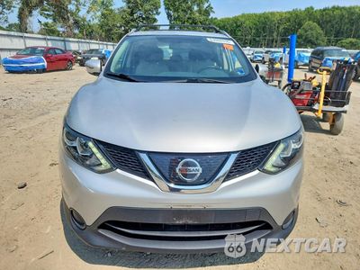 Piąte zdjęcie samochodu w środku: 2018 NISSAN ROGUE SPORT SV VIN:JN1BJ1CP5JW195602 - miniatura