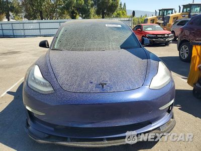 Piąte zdjęcie samochodu w środku: 2019 TESLA MODEL 3 VIN:5YJ3E1EA9KF338331 - miniatura