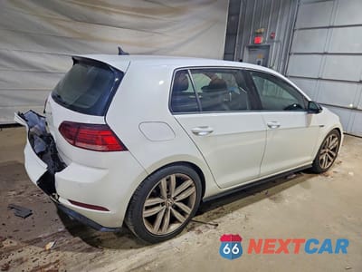 Trzecie zdjęcie samochodu z tyłu: 2018 VOLKSWAGEN GOLF R VIN:WVWWF7AUXJW153633 - miniatura