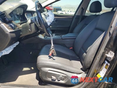 Zdjęcie 7 z 12 samochodu: 2016 BMW 528 I VIN:WBA5A5C54GG351130 - miniatura