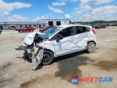 2013 FORD FIESTA SE 3FADP4EJ2DM150545 - główne zdjęcie licytacji z USA - miniatura