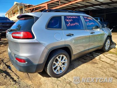 Trzecie zdjęcie samochodu z tyłu: 2016 JEEP CHEROKEE SPORT VIN:1C4PJLAB8GW149468 - miniatura