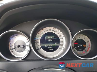 Zdjęcie 9 z 12 samochodu: 2013 MERCEDES-BENZ C 250 VIN:WDDGJ4HB7DG031810 - miniatura