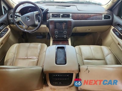 Zdjęcie 8 z 14 samochodu: 2008 GMC YUKON DENALI VIN:1GKFK63818J132848 - miniatura