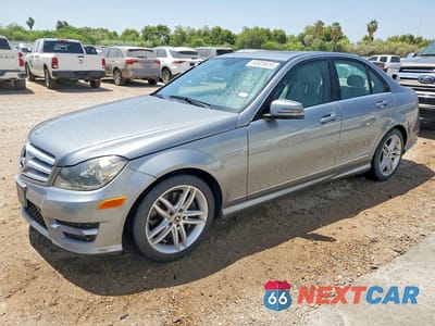 2013 MERCEDES-BENZ C 300 4MATIC WDDGF8AB6DG141850 - główne zdjęcie licytacji z USA - miniatura