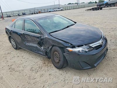 Czwarte zdjęcie samochodu z boku: 2012 TOYOTA CAMRY LE VIN:4T1BF1FK0CU046507 - miniatura
