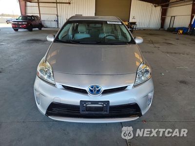 Piąte zdjęcie samochodu w środku: 2015 TOYOTA PRIUS FOUR VIN:JTDKN3DU3F0416089 - miniatura